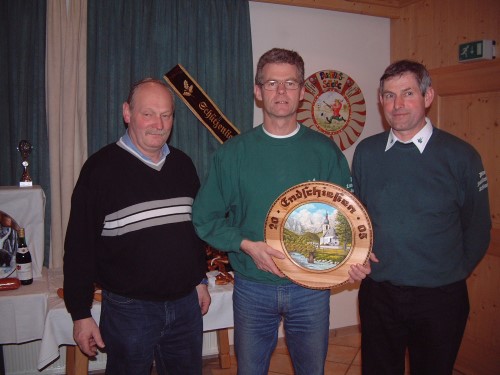 Die Endscheibe erhielt Alois Weibhauser f&uuml;r seinen tollen 2,37 Teiler 